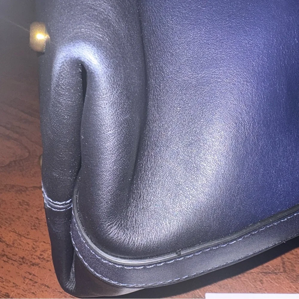 Coach  Empire 40 Carryall bag in Navy - Picture 7 of 14